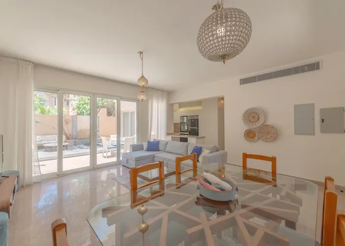 Beach Front Paradise - 3 Master Beds - Abu Tig Marina - El Gouna